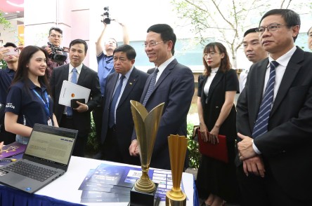 CÔNG BỐ 21 BÀI TOÁN LỚN VỀ KHOA HỌC, CÔNG NGHỆ, ĐỔI MỚI SÁNG TẠO, CHUYỂN ĐỔI SỐ